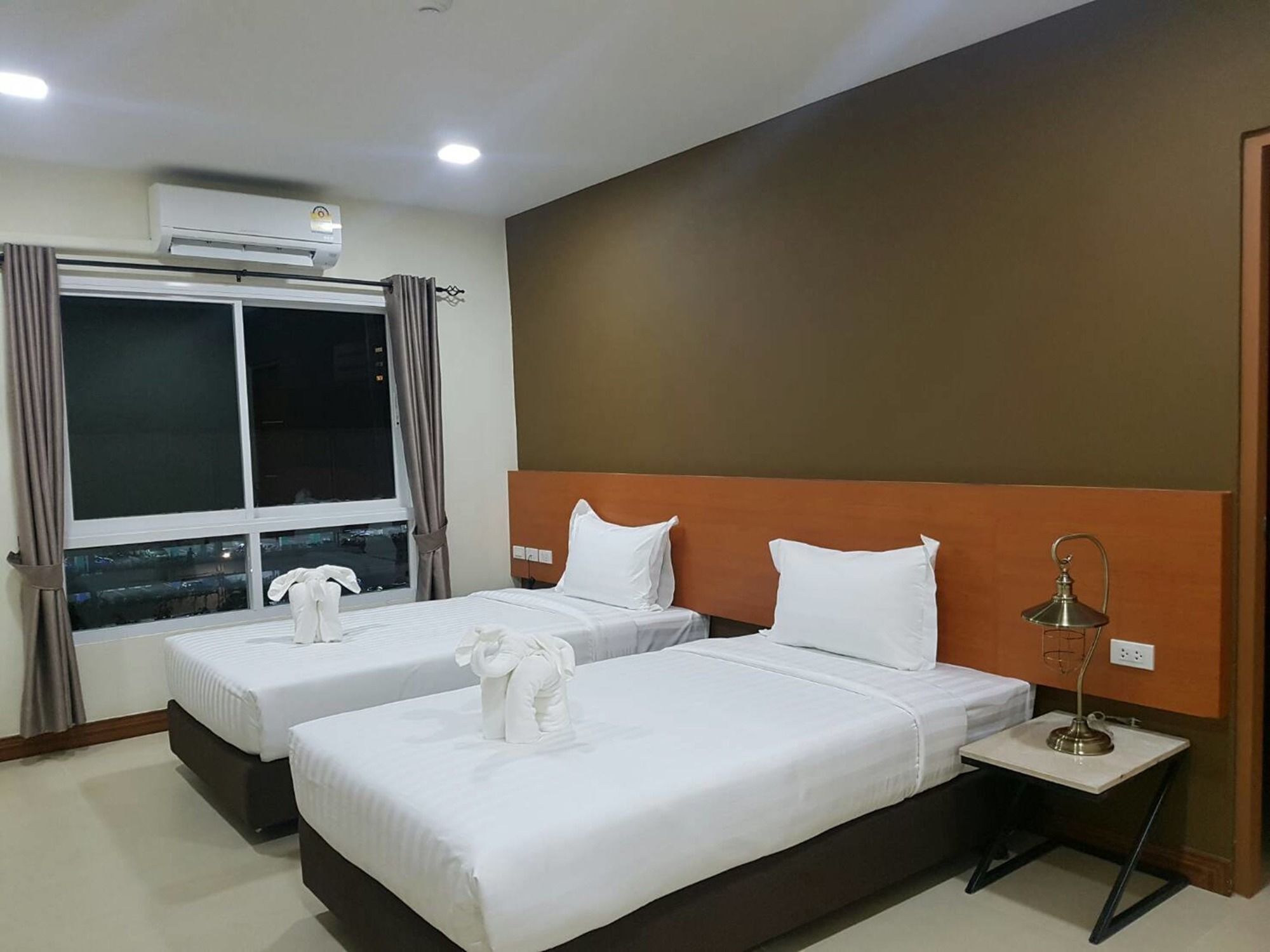 Devloft Hotel Korat Nakhonratchasima Екстериор снимка